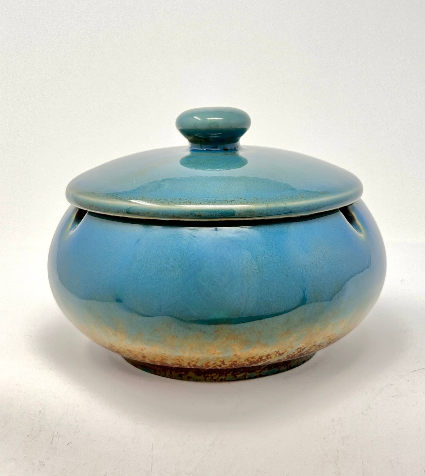 Glazed Ceramic Ashtray with Lid for indoor and outdoor use